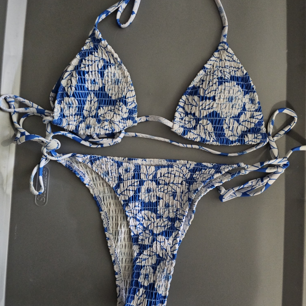 SHEIN Blue and White Patterned Bikini